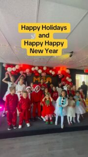 Happy Holidays and Happy Happy New Year 🎄🎄🎄#losangeles #dance #singing #vocal #instragram