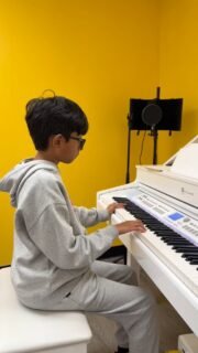 Small steps, big musical journey. ✨ #losangeles #piano #pianist #kids #music