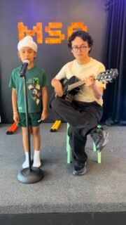 🎸🎤 Boys, guitars & acoustic vibes!

What a wonderful event we had at Music Stars Academy! ✨
The boys enjoyed singing along while the teacher played the guitar, sharing their love for acoustic music. ❤️🎶

So proud of our young singers! 🌟#losangeles #dance #music #hiphop #singing